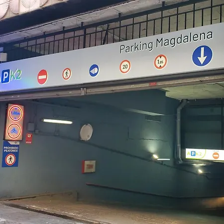 Magdalena Plaza Center 2 *